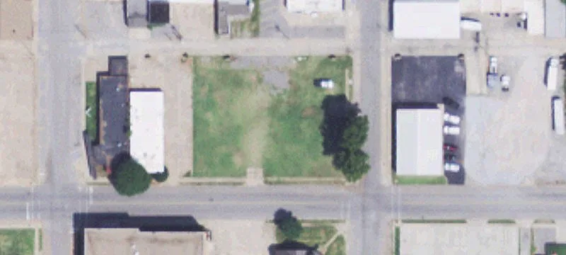 809 Avant Ave