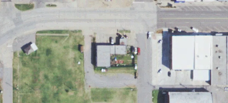300 Main St