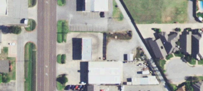 2100 Main St