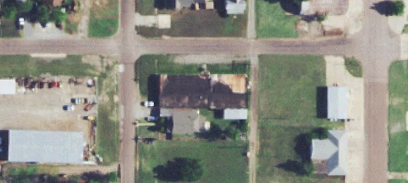 218 Liveoak St