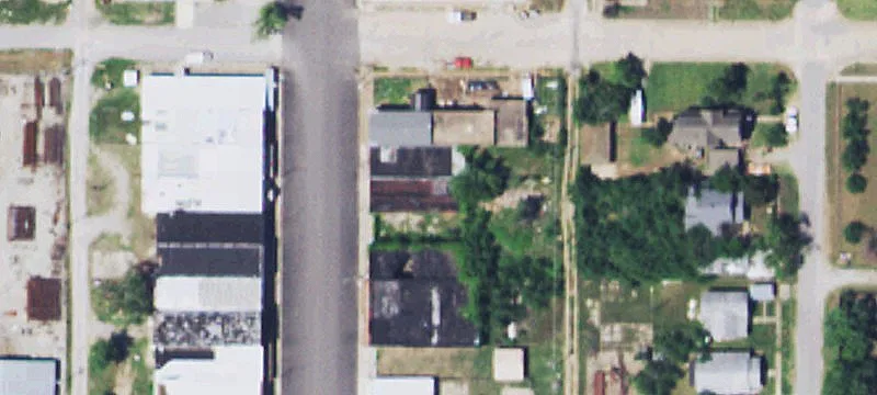 320 Main St