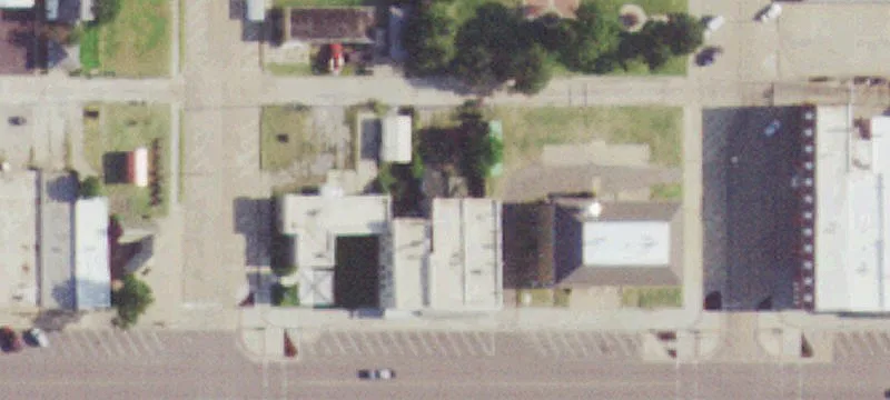 1016 Main St