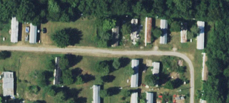 1733 Lewis Ln