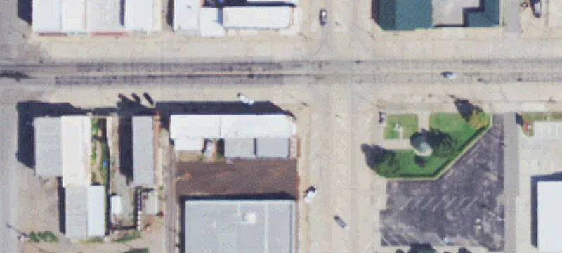 100 Broadway Ave