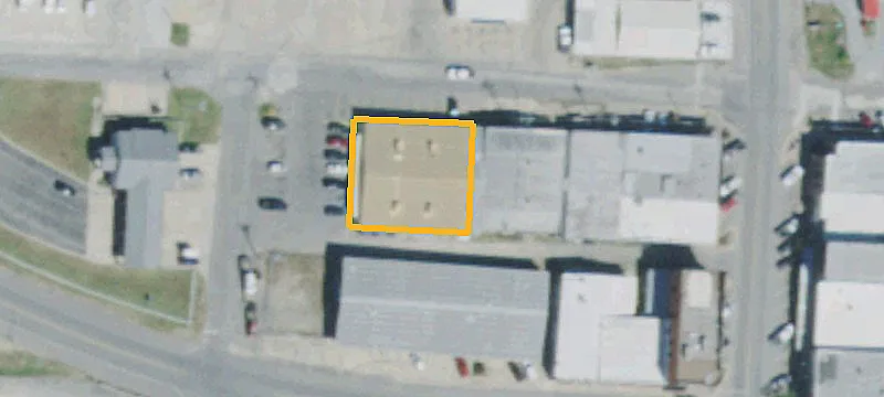 100 1st St