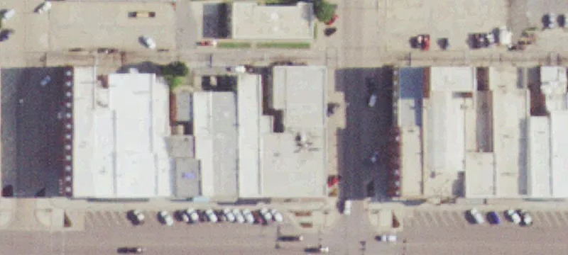 900 Main St