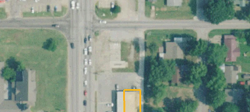 2040 Main St