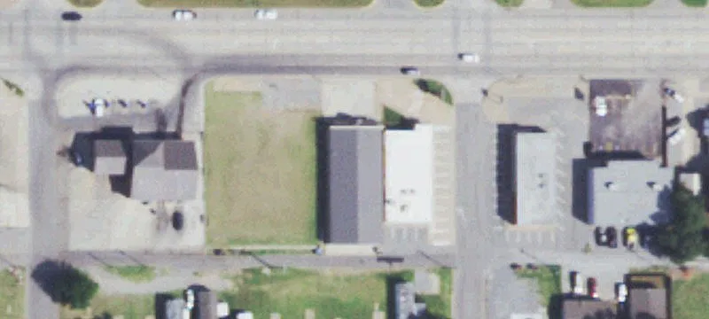 320 Main St