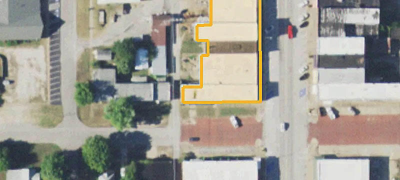 124 Broadway St
