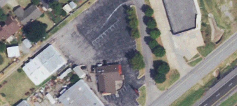 1805 Main St