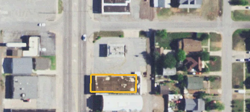 820 Main St