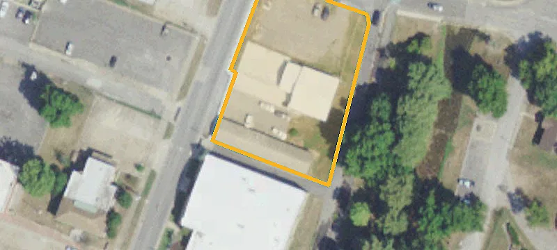 122 Water Ave