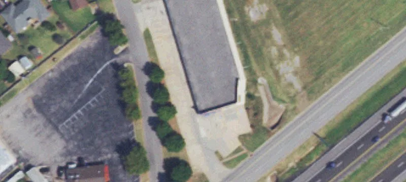 1901 Main St