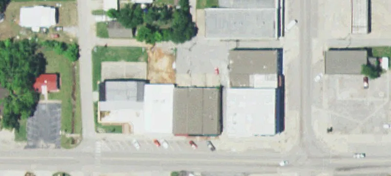 411 Broadway Ave