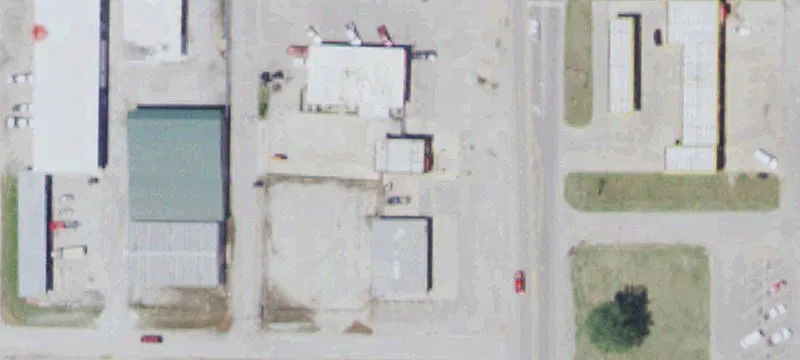 110 4th St