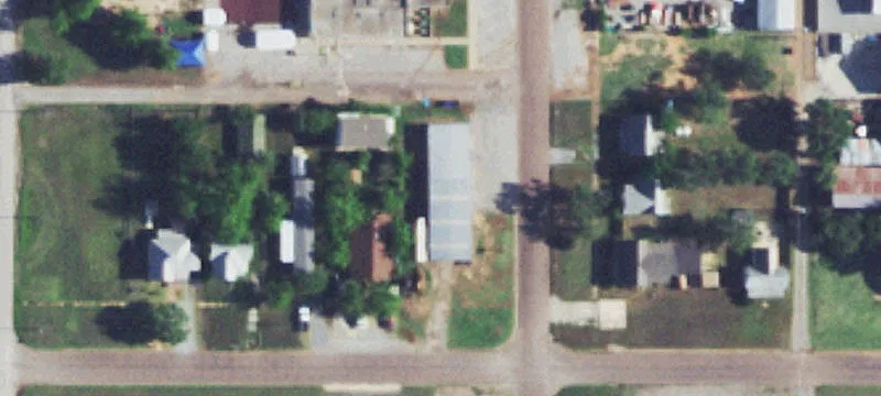 300 Liveoak St