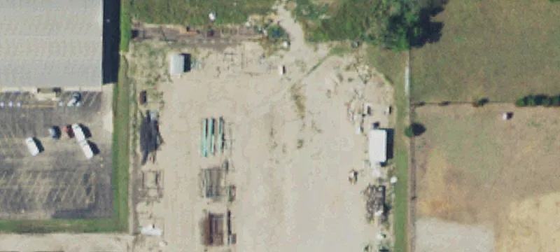 1435 Main St