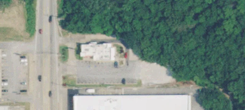 1621 Main St