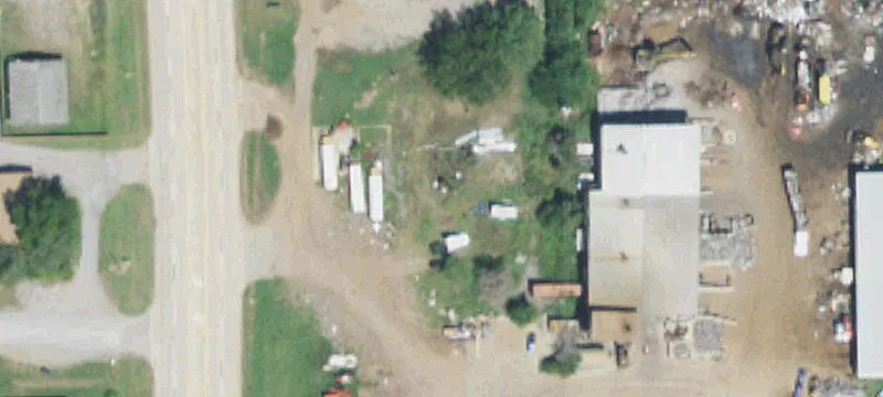 1094 Chouteau Ave