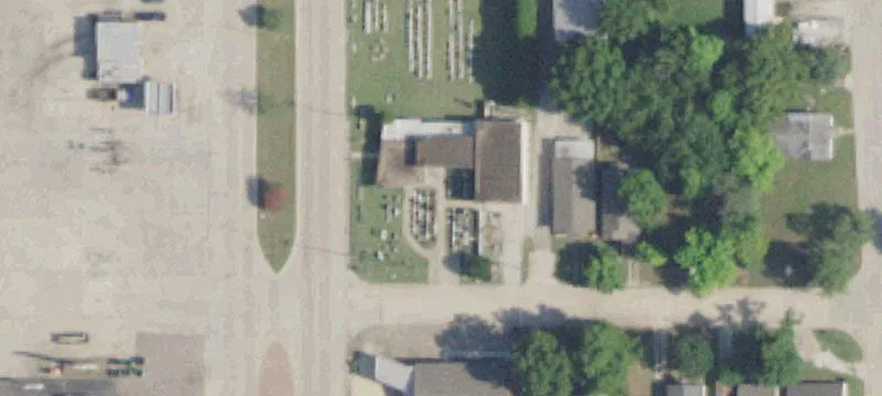 900 Broadway Ave