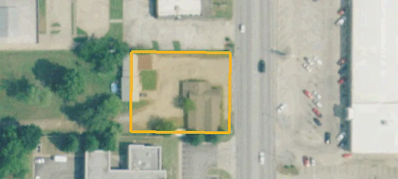 1525 Main St
