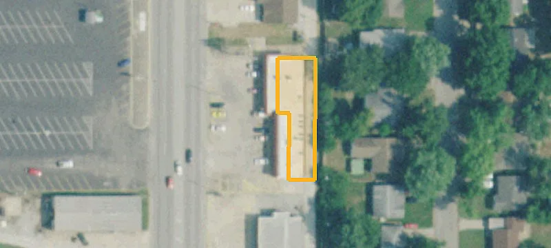 1928 Main St