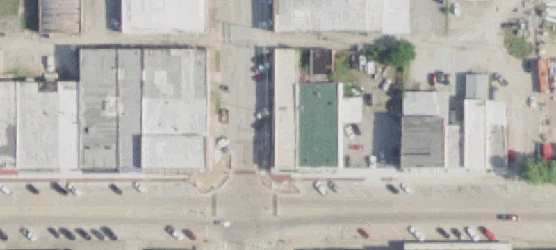 300 Main St