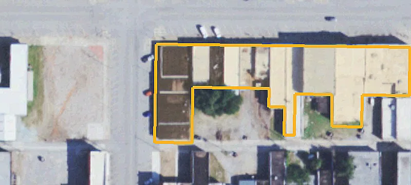 124 Main St