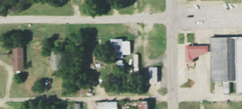 703 Illinois St
