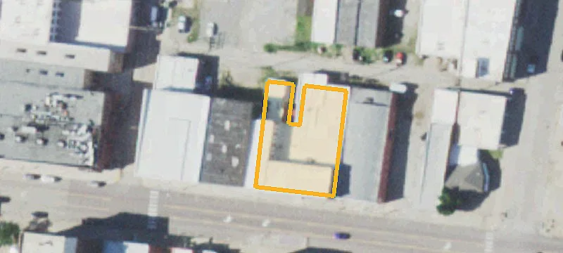 123 Main St
