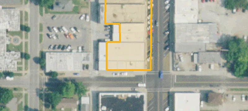 128 Main St