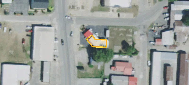 320 Main St