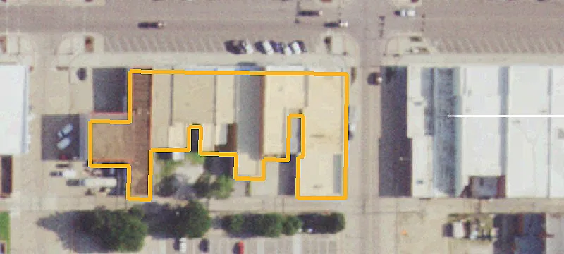 905 Main St