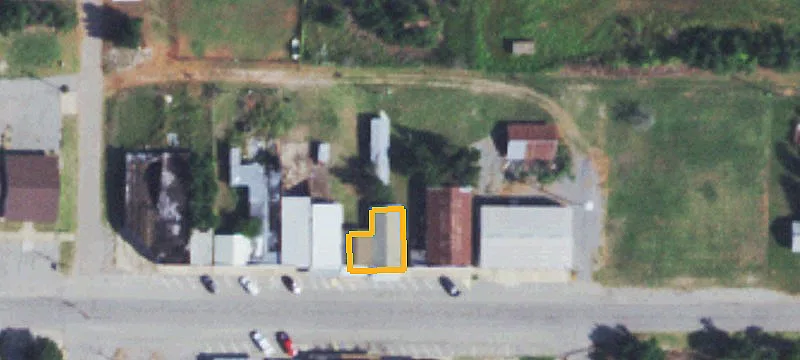 303 Main St