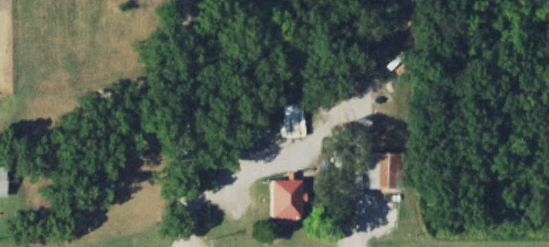 1215 Main St
