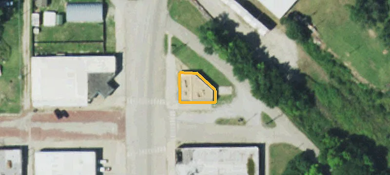 401 Main St