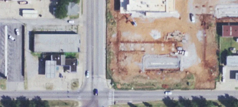 100 1st St