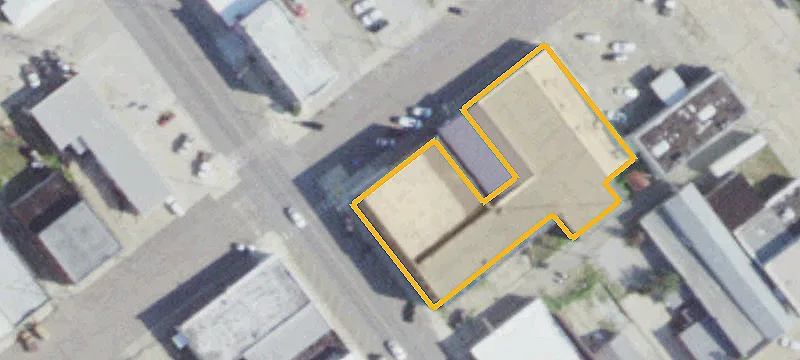 121 Main St