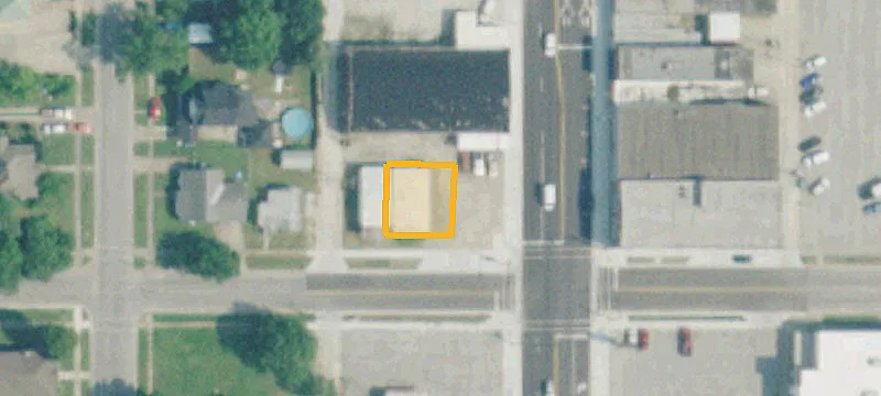 301 Main St