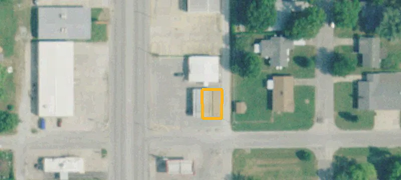 1900 Main St