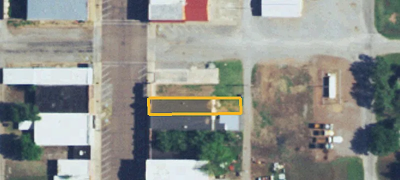 320 Main St