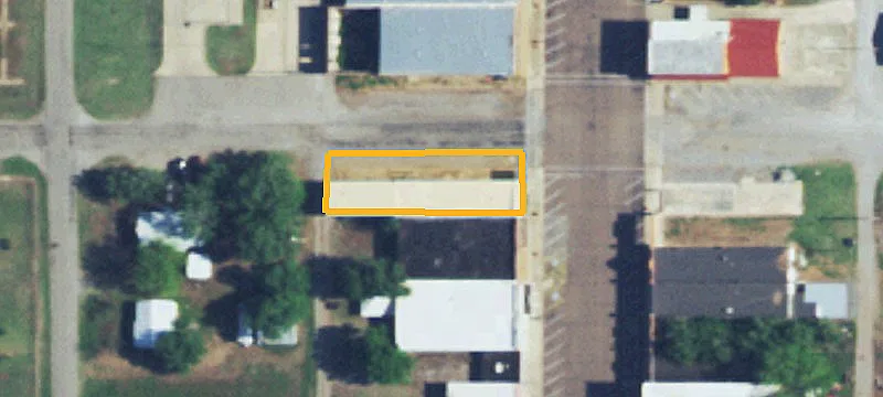 323 Main St