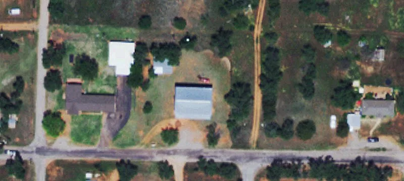 909 Clay Ave