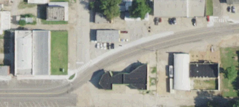 200 4th St