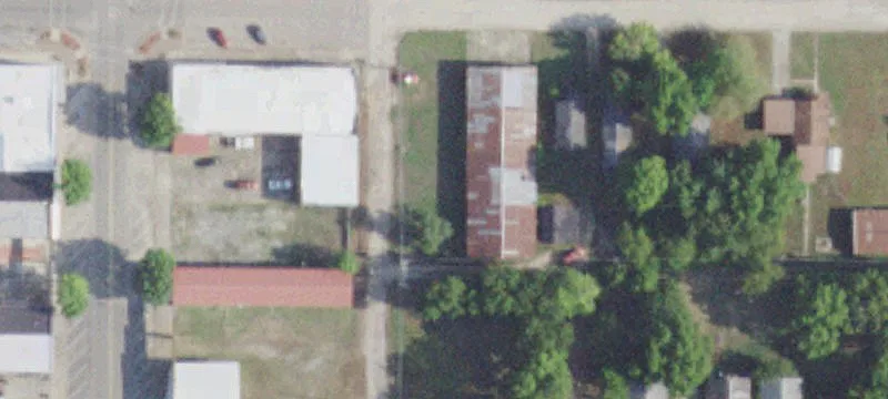 208 3rd St
