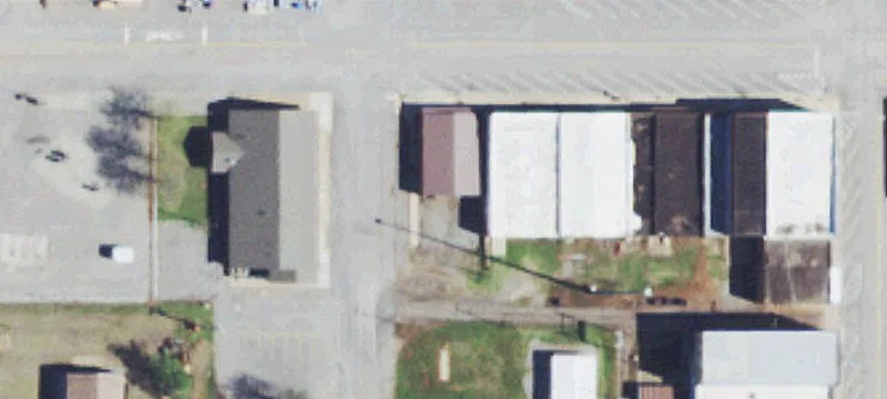 Ee 210th E Main