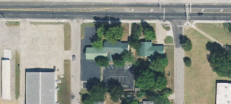 1202 Main St