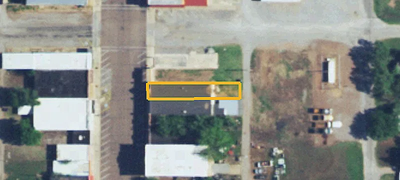 318 Main St