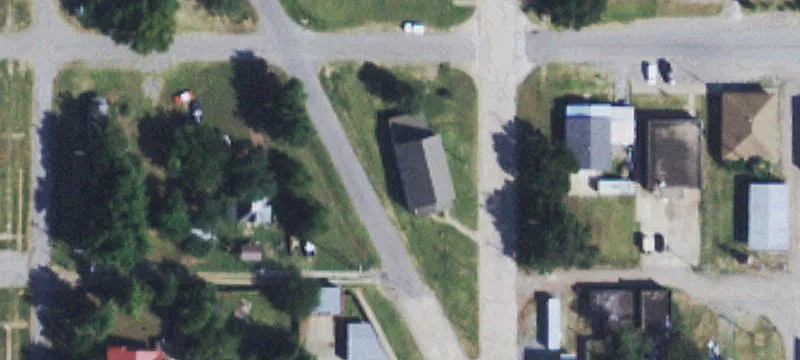 121 Blaine Ave