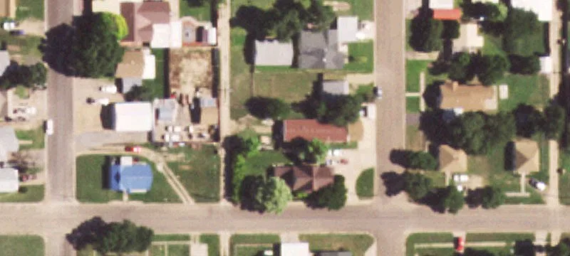 106 James St